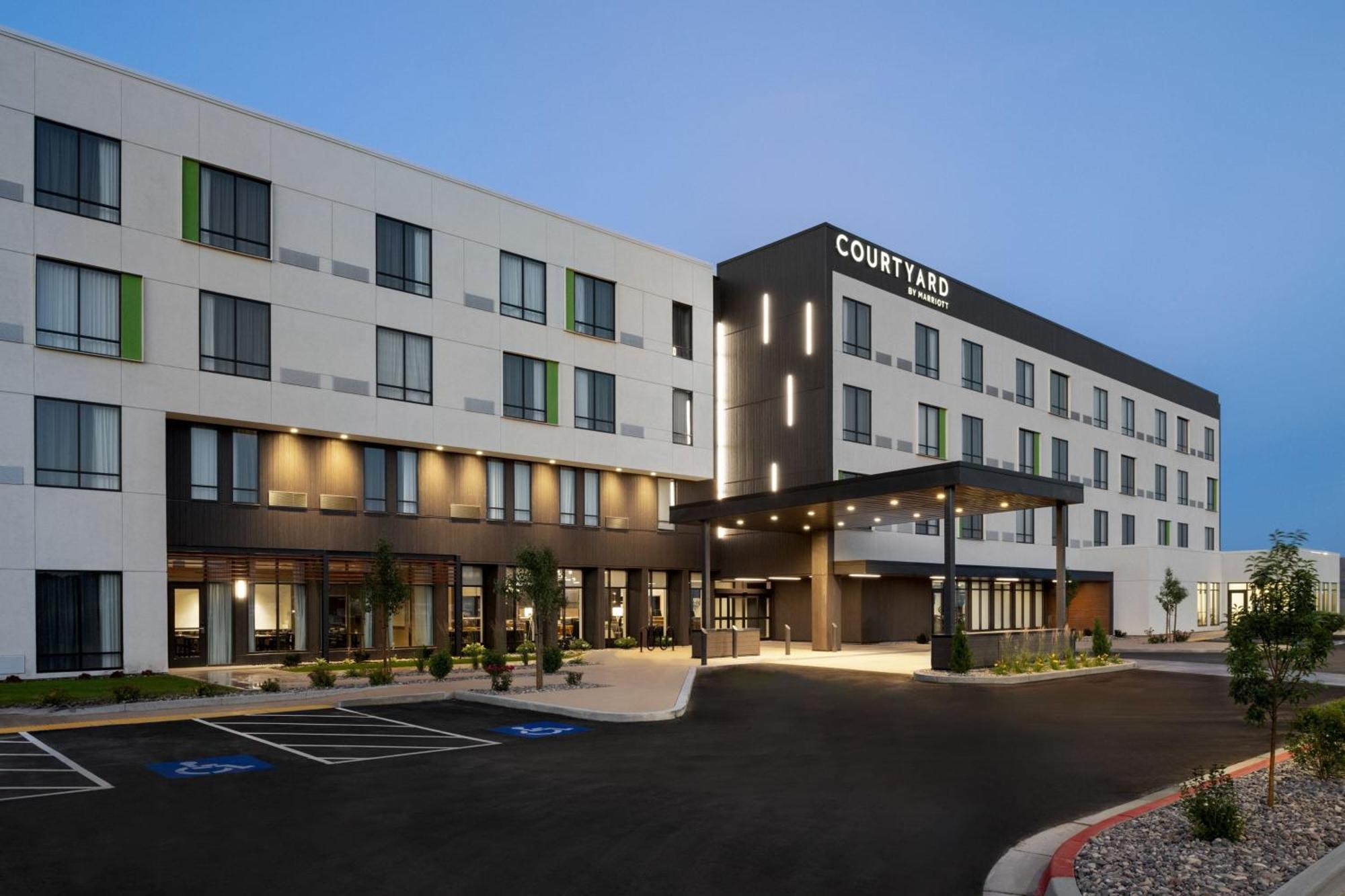 ホテル Courtyard By Marriott ポカテッロ エクステリア 写真